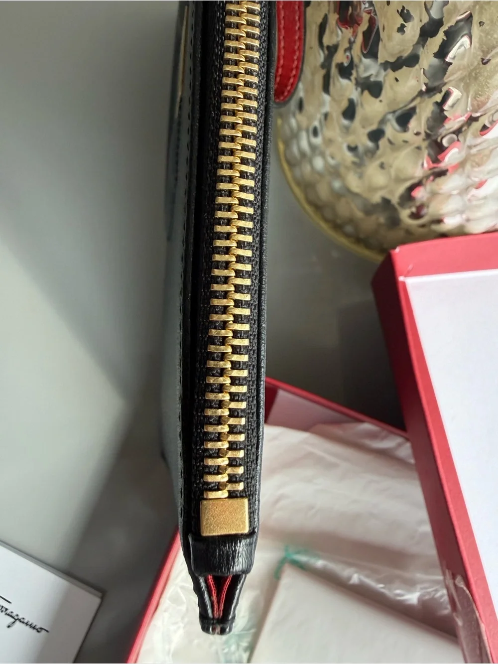 Salvatore Ferragamo excellent pre